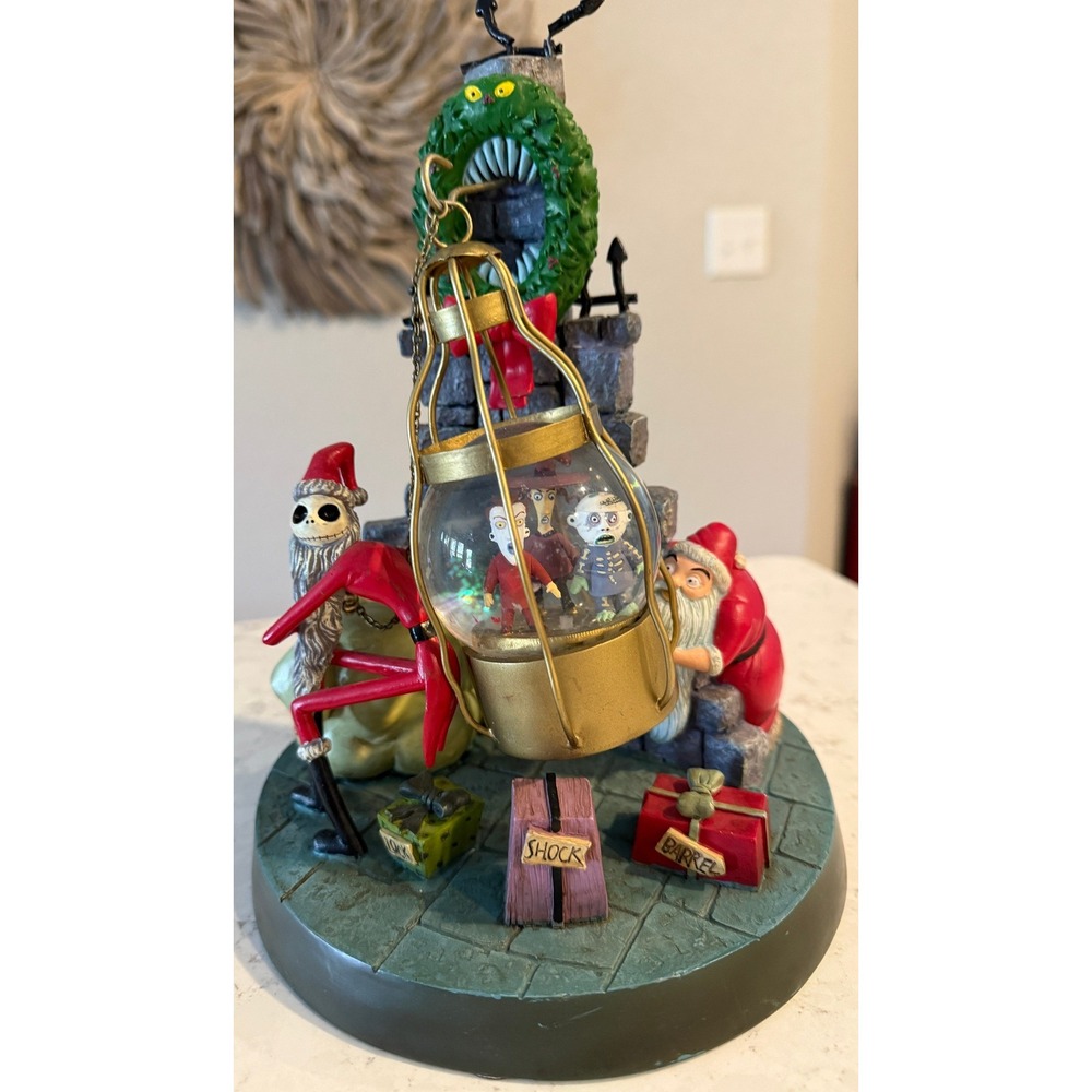 Disney Nightmare Before Christmas Jack lock SHock Barrel SnowGlobe Rare - Picture 1 of 11
